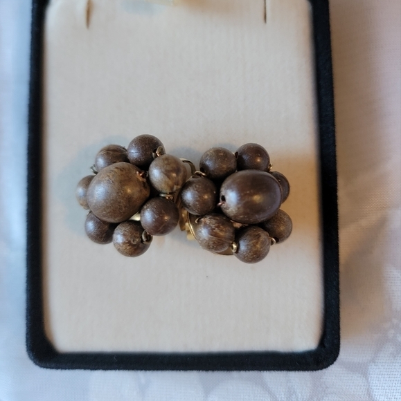 VINTAGE wooden clip-on earrings - Picture 5 of 5